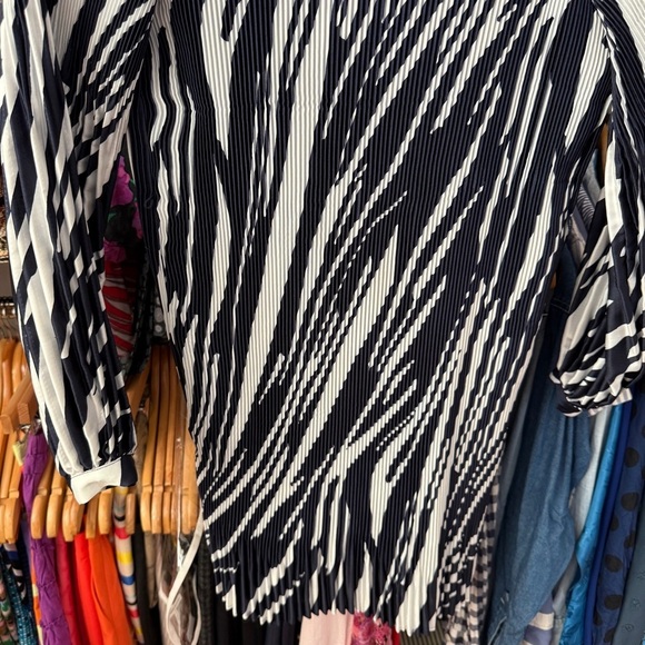 Banana Republic Petite Pleated Mini Dress Small Navy Zebra - Picture 7 of 9